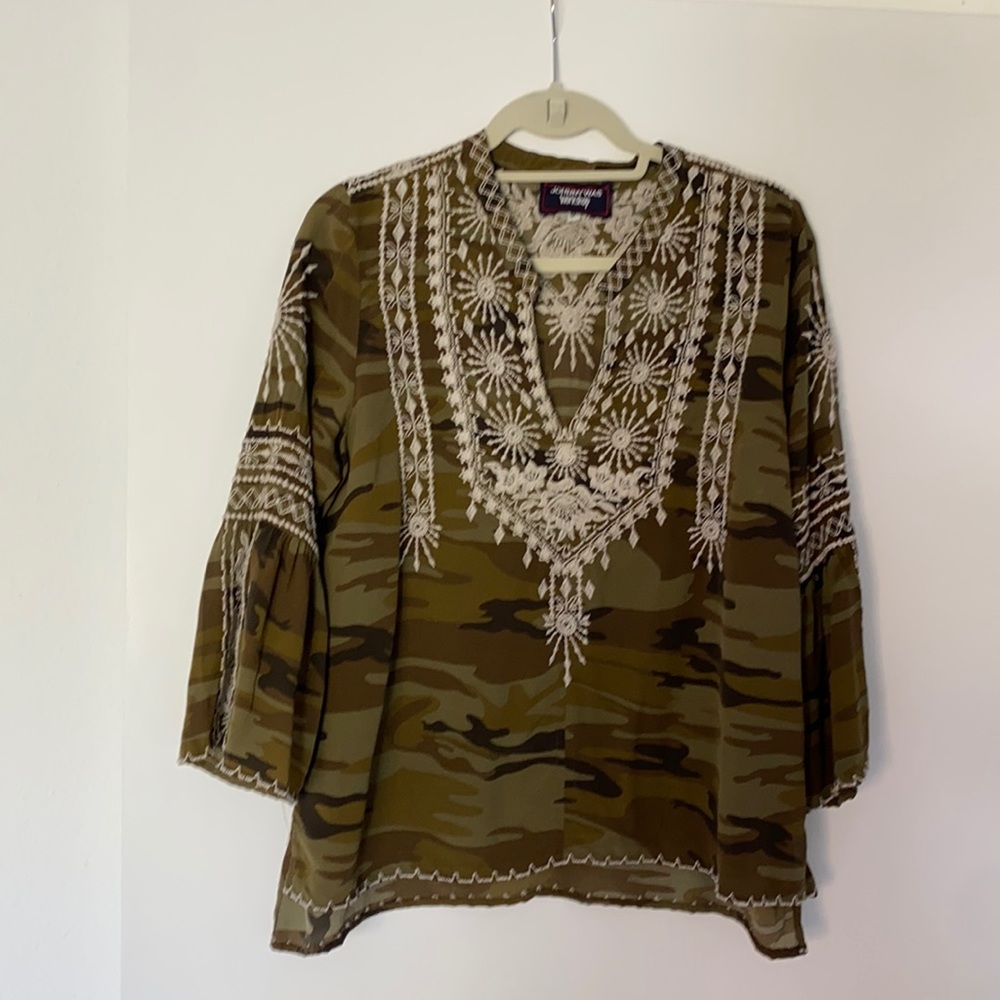 Johnny Was size medium silk camo tunic